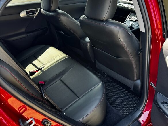 2012 Lexus CT 200h I, красный, 1650000 рублей - вид 10