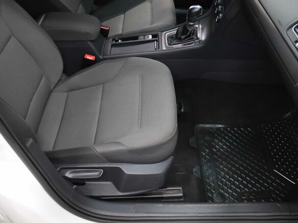 2013 Volkswagen Golf VII, белый, 995170 рублей - вид 6
