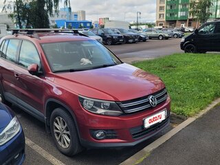 2011 Volkswagen Tiguan I Рестайлинг, красный, 950000 рублей, вид 3