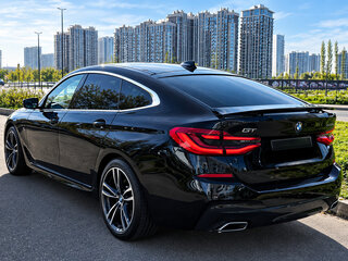 2022 BMW 6 серии Gran Turismo 620d IV (G32) Рестайлинг, чёрный, 5700000 рублей, вид 5