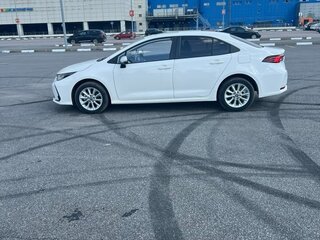 2021 Toyota Corolla XII (E210), белый, 2100000 рублей, вид 3