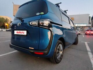2019 Toyota Sienta II Рестайлинг, синий, 1500000 рублей, вид 5
