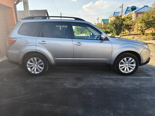 2010 Subaru Forester III Рестайлинг, серебристый, 1295000 рублей, вид 4