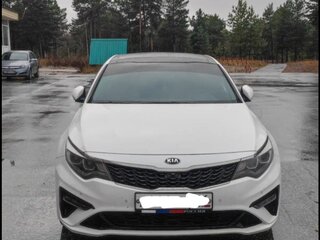 2018 Kia Optima IV Рестайлинг, белый, 1900000 рублей, вид 2