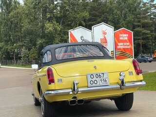 1969 MG MGB, жёлтый, 2400000 рублей, вид 4