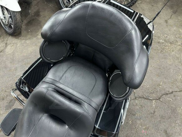 2013 Harley-Davidson Electra Glide, чёрный, 1050000 рублей - вид 36