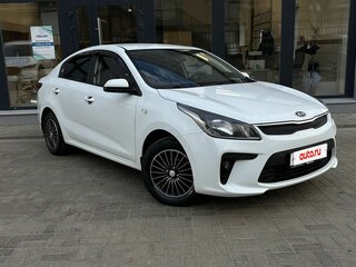 2018 Kia Rio IV, белый, 1300000 рублей, вид 2