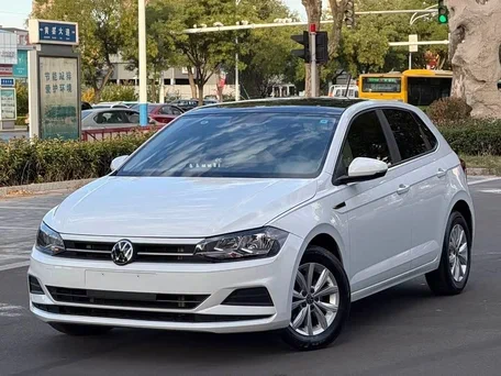 2023 Volkswagen Polo Plus (China Market), белый, 1500000 рублей, вид 1