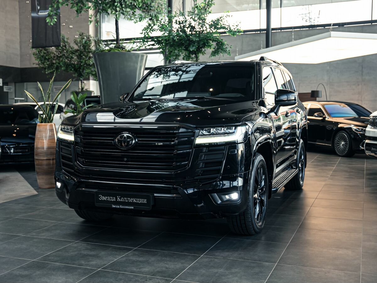 Открыть фотографии: Toyota Land Cruiser 300 Series