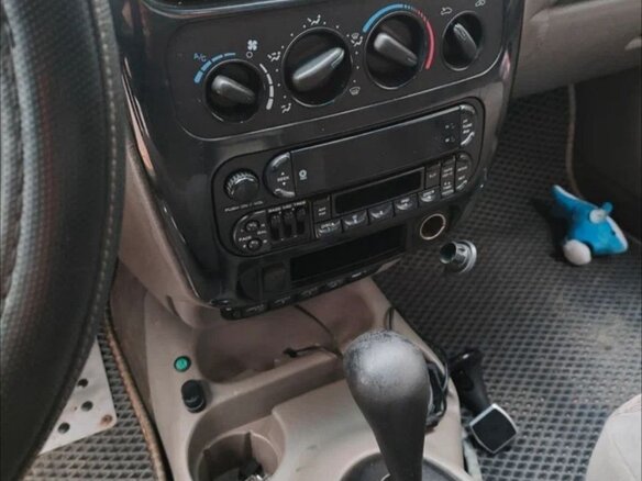 1999 Dodge Neon II, белый - вид 4