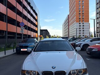 2002 BMW 5 серии 530i IV (E39) Рестайлинг, белый, 1250000 рублей, вид 3