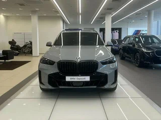 2026 BMW X5 30d IV (G05/G18) Рестайлинг, серый, 15290000 рублей, вид 3