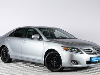 2011 Toyota Camry VI (XV40) Рестайлинг, серебристый, 1649000 рублей, вид 1