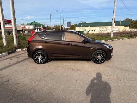 2016 Hyundai Solaris I Рестайлинг, коричневый, 1140000 рублей, вид 5