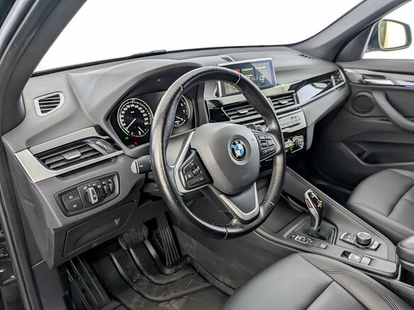2021 BMW X1 20i xDrive II (F48) Рестайлинг, чёрный, 3450000 рублей - вид 15