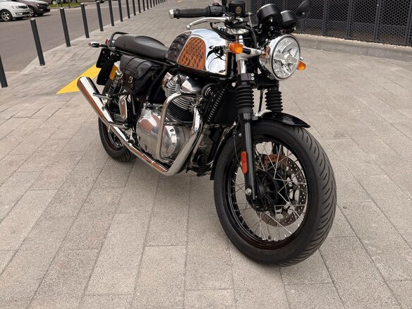 2025 Royal Enfield Continental GT, серебристый, 585000 рублей - вид 3