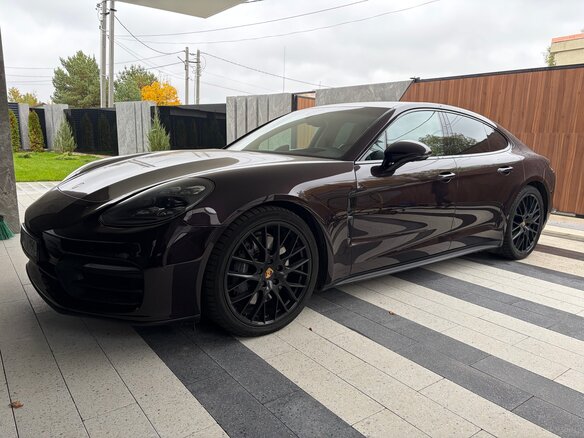 2020 Porsche Panamera 4 II Рестайлинг, фиолетовый, 7300000 рублей