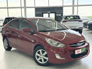 2011 Hyundai Solaris I, красный, 589000 рублей, вид 3