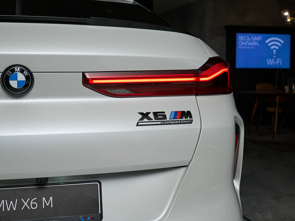 2024 BMW X6 M Competition III (F96) Рестайлинг, белый, 23050000 рублей - вид 9