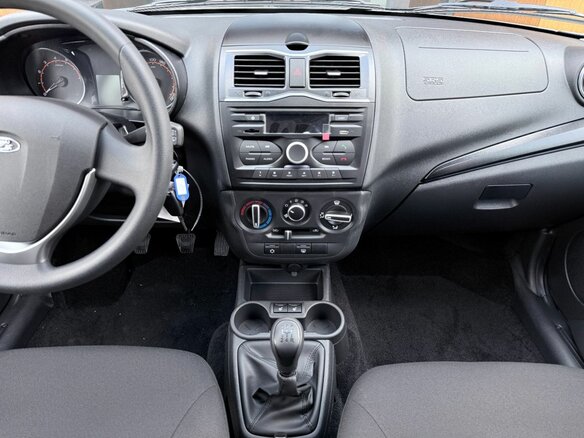 2026 Lada (ВАЗ) Granta I Рестайлинг, белый, 1131000 рублей - вид 11