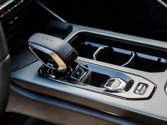 2024 Geely Okavango I Рестайлинг, серый, 5200000 рублей - вид 19