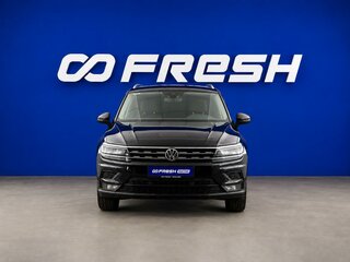2019 Volkswagen Tiguan II, чёрный, 2300444 рублей, вид 3