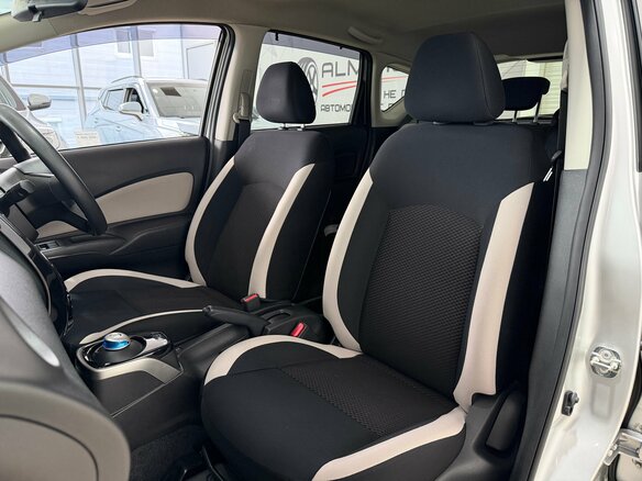 2020 Nissan Note e-Power II Рестайлинг, серебристый, 1300000 рублей - вид 12