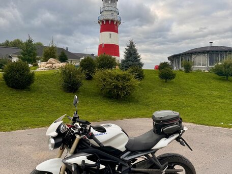 2013 Triumph Street Triple, белый, 550000 рублей, вид 1