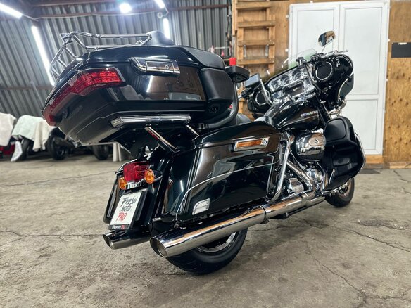 2017 Harley-Davidson Electra Glide, чёрный, 1690000 рублей - вид 5