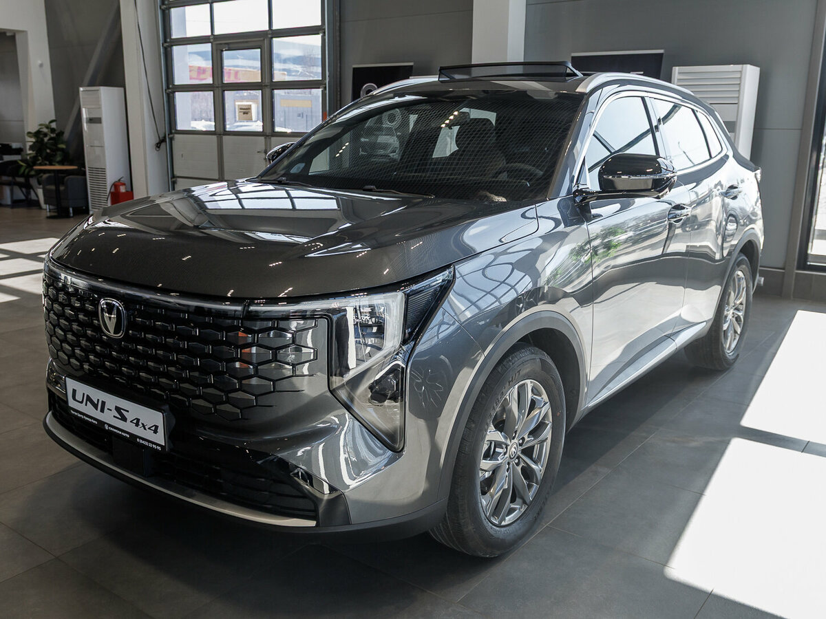 Открыть фотографии: Changan UNI-S I Рестайлинг