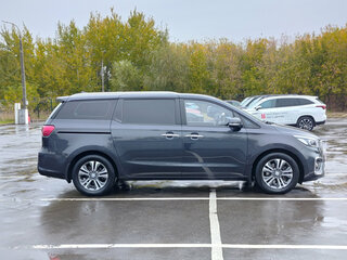 2019 Kia Carnival III, чёрный, 2570000 рублей, вид 4