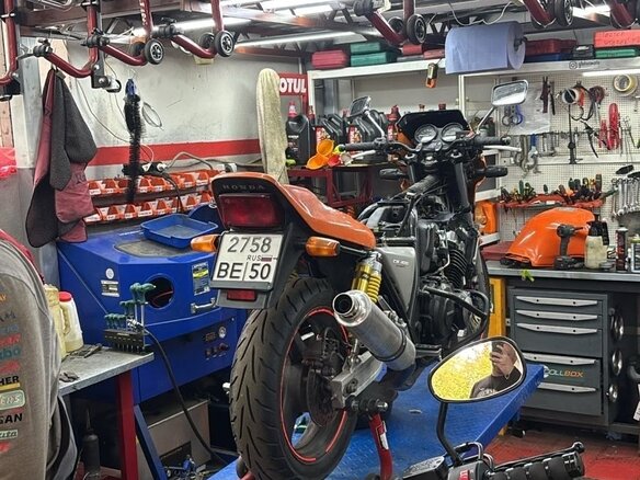 1995 Honda CB 400 Super Four, оранжевый, 275000 рублей - вид 31