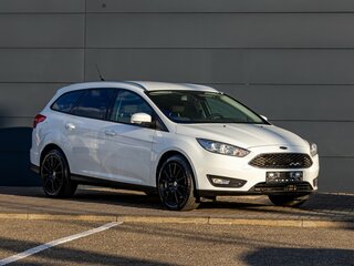 2017 Ford Focus III Рестайлинг, белый, 1095000 рублей, вид 3