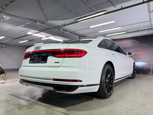 2019 Audi A8 Long 55 TFSI IV (D5), белый, 4790000 рублей - вид 18