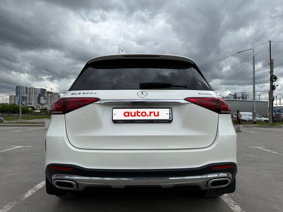 2019 Mercedes-Benz GLE 300 d II (V167), белый, 6500000 рублей - вид 4