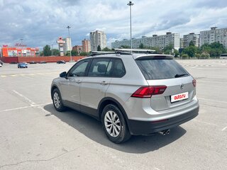 2020 Volkswagen Tiguan II, серый, 2100000 рублей, вид 4