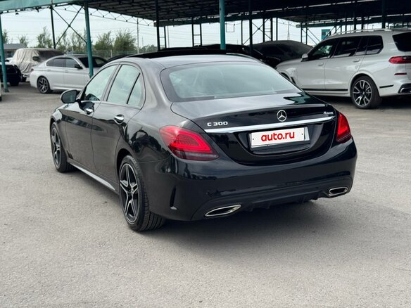 2020 Mercedes-Benz C-Класс 300 IV (W205) Рестайлинг, чёрный, 1750000 рублей - вид 4