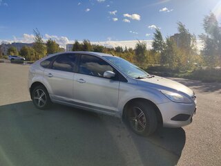 2010 Ford Focus II Рестайлинг, серебристый, 480000 рублей, вид 4