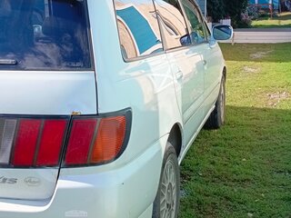 1999 Nissan Bassara, белый, 420000 рублей, вид 1