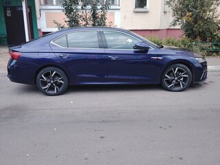 2022 Skoda Octavia IV (A8), синий, 2800000 рублей, вид 5