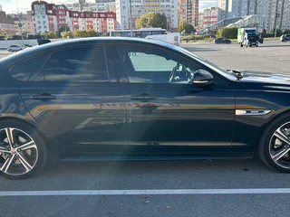 2017 Jaguar XF II, чёрный, 1390000 рублей, вид 5