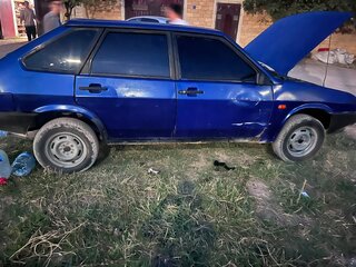 2004 Lada (ВАЗ) 21093i, серебристый, 90000 рублей, вид 4