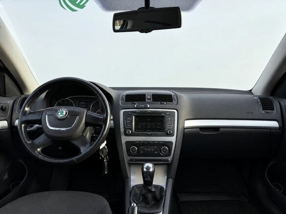 2010 Skoda Octavia II (A5) Рестайлинг, серебристый, 650000 рублей - вид 14