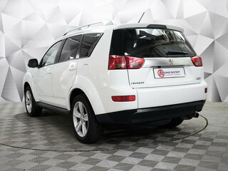 2011 Peugeot 4007, белый, 1200000 рублей, вид 3