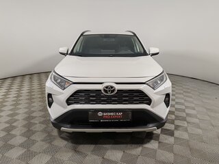 2020 Toyota RAV4 V (XA50), белый, 2649000 рублей, вид 2