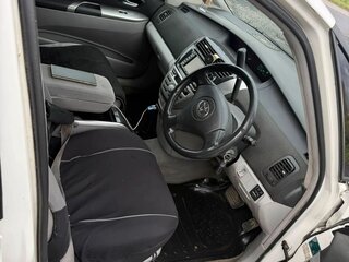 2002 Toyota Opa I, белый, 420000 рублей, вид 3