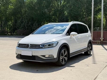 2022 Volkswagen Touran Cross L II, белый, 2250000 рублей, вид 1