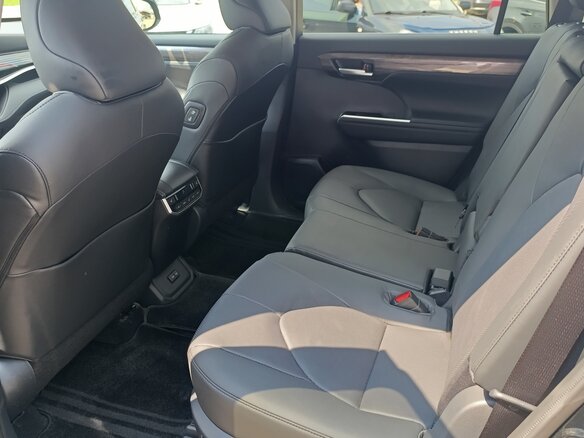 2026 Toyota Highlander IV (XU70), чёрный, 5550000 рублей - вид 9
