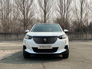 2022 Peugeot 2008 II, белый, 1425000 рублей, вид 2