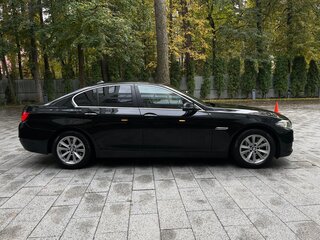 2013 BMW 5 серии 530d VI (F10/F11/F07) Рестайлинг, чёрный, 1780000 рублей, вид 2